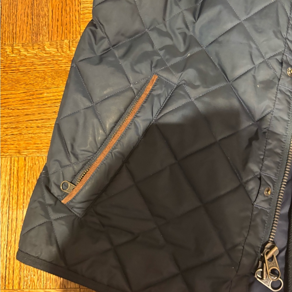 Ralph Lauren Men's Quilted Blue Vest - Picture 5 of 12